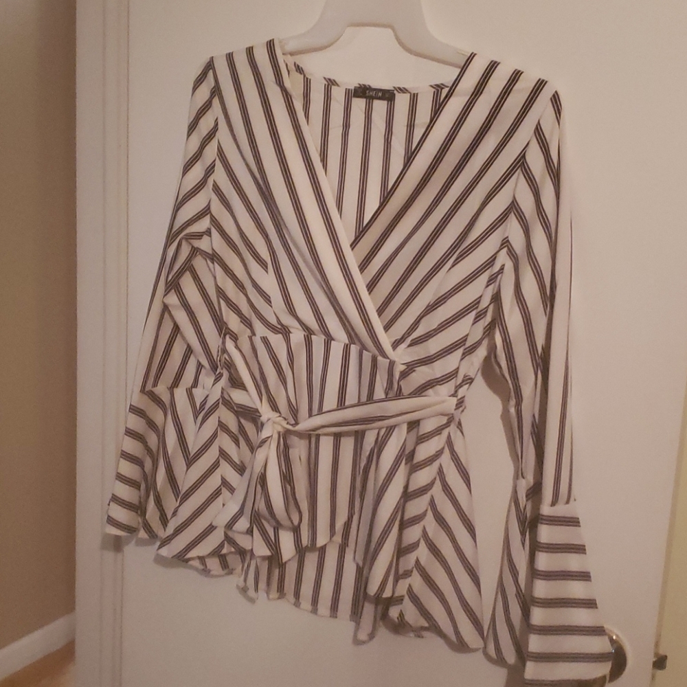 Womens Large blouse